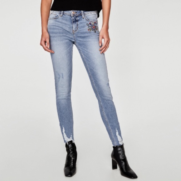 Zara Skinny Mid Rise Floral Embroidered Jeans - Picture 2 of 8